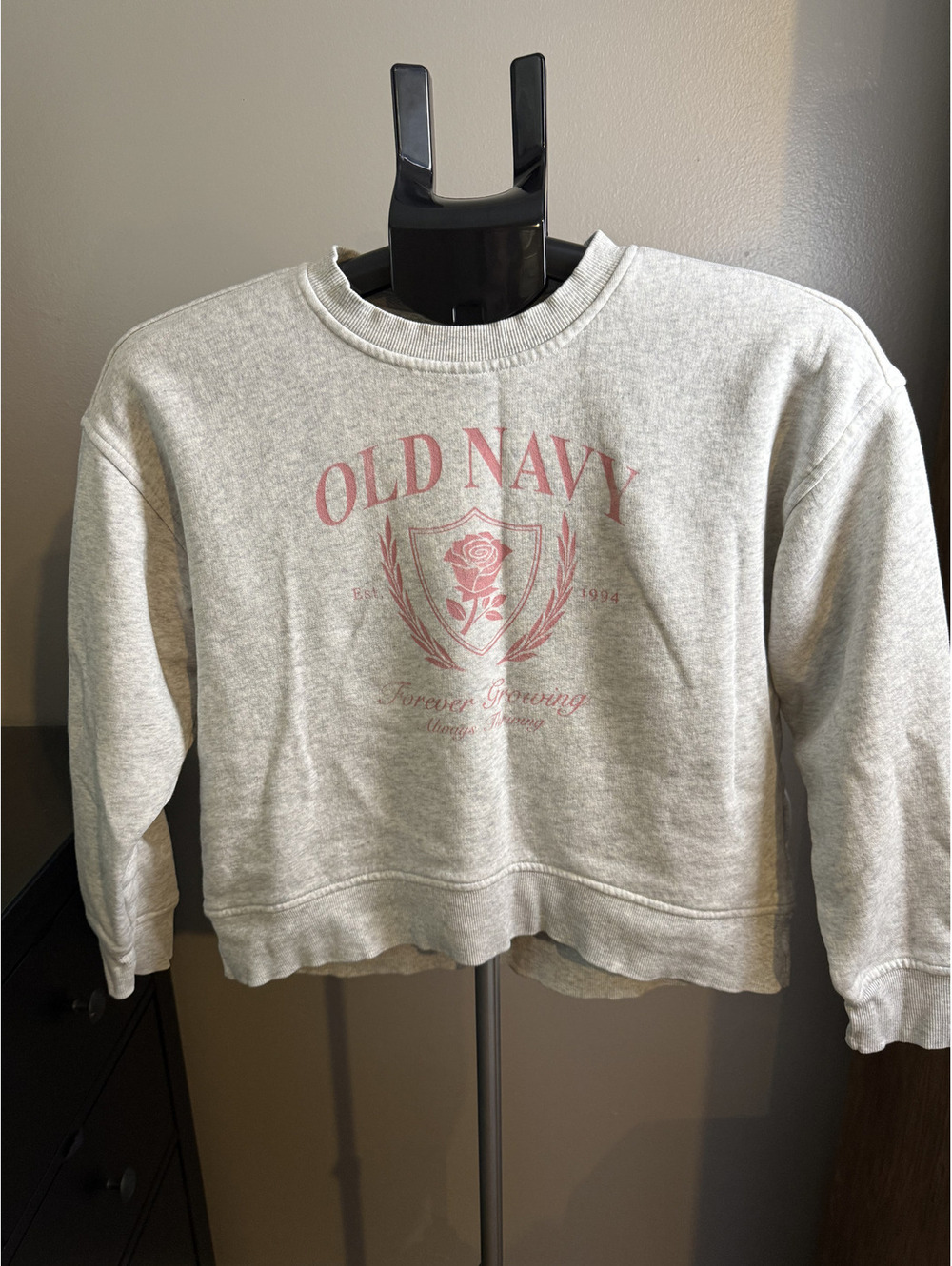 Old Navy Girls L 10-12 Gray Pink Rose Graphic Crewneck Sweatshirt